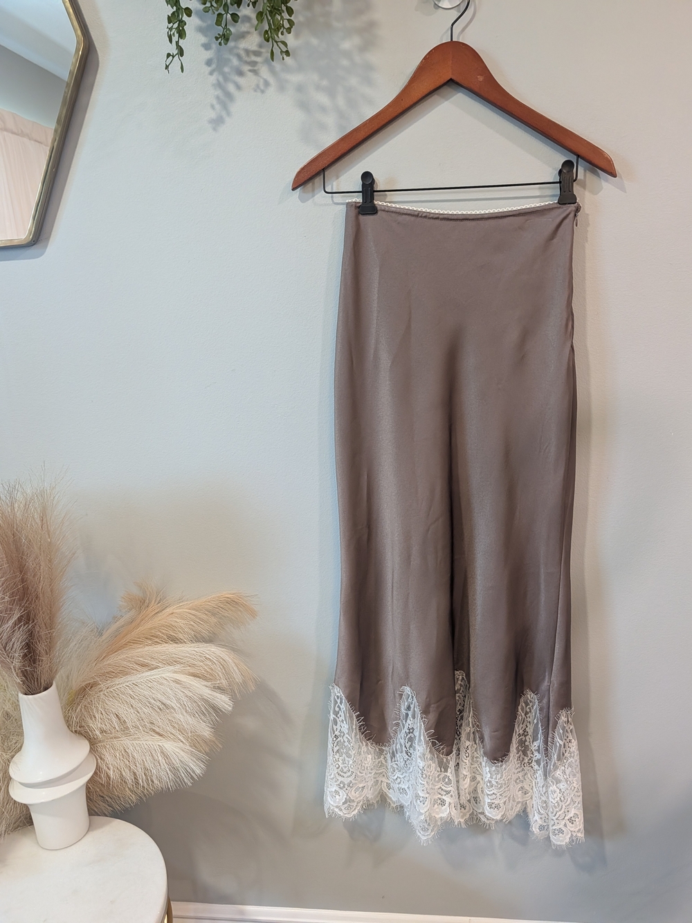 Mable Taupe Satin Maxi Slip Skirt with White Lace Hem Sz Small